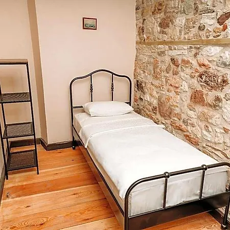 Hotel Nill's Stone House