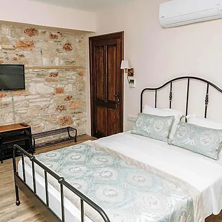 Hotel Nill's Stone House 3*