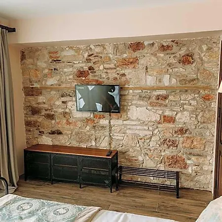 Nill's Stone House 3* Ciftlikkoyu